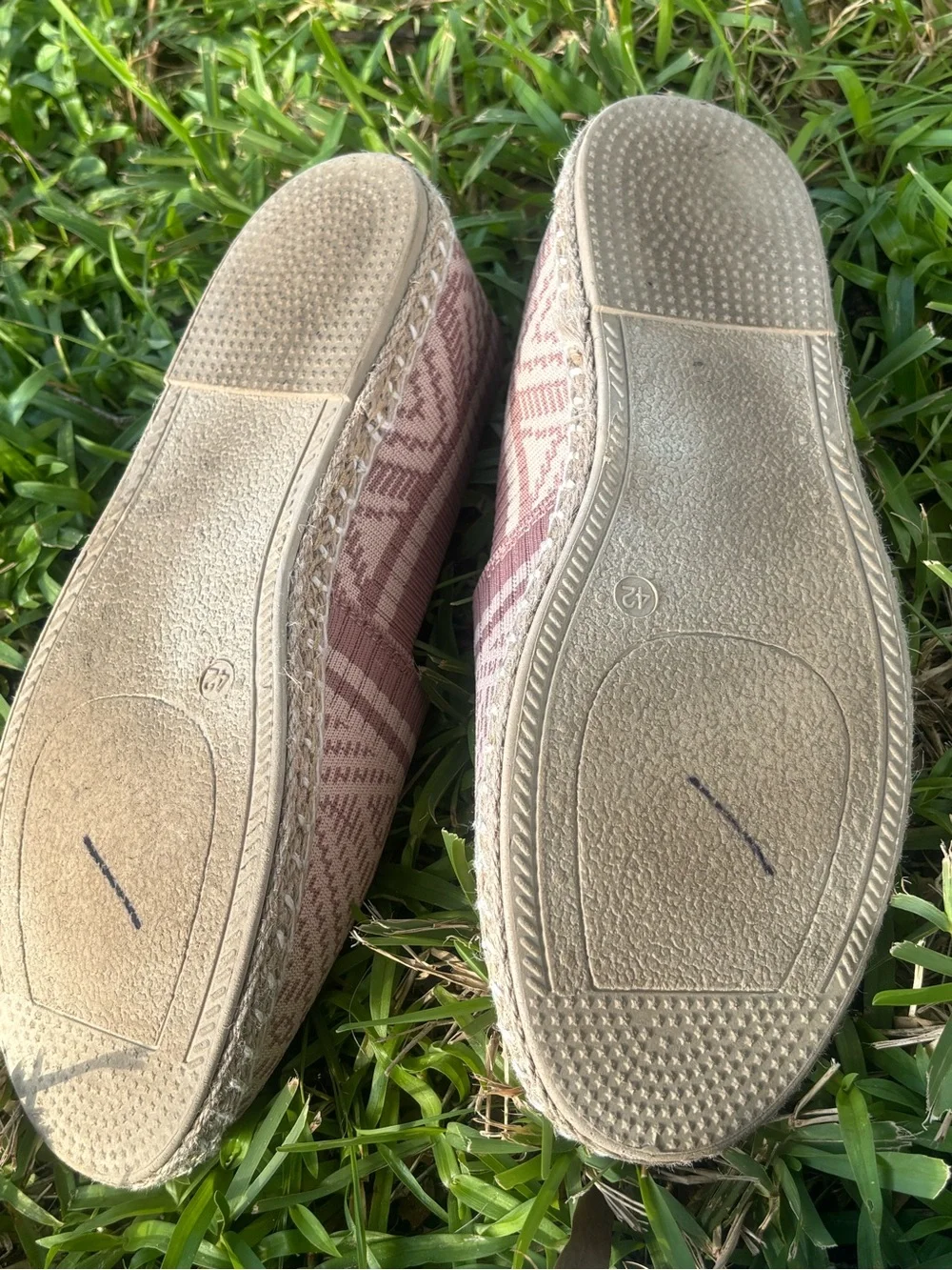 Comfort Knit Slip-On Espadrilles in Taupe and Cream Size 11